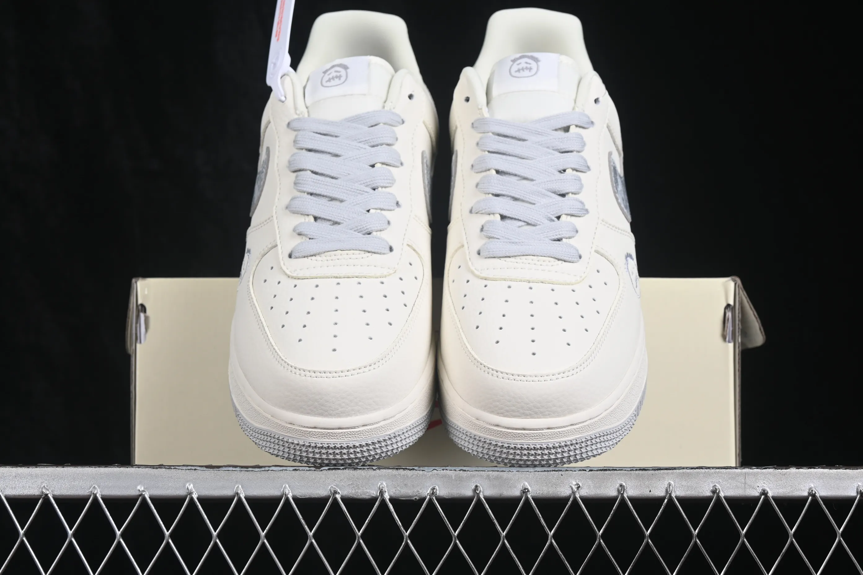 All categories Nk Air Force 1 Air Force series Nk Air Force 1 Low Air Force low-top Nike Air Force 1'07 Low joint model Air Force 1 low-top casual sneakers DW8806-013